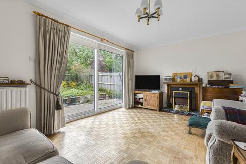 7 Maple Court, Goring, Reading, RG8 9BQ