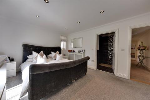 5 bedroom bungalow for sale, Poplar Estate, Beck Row, Bury St. Edmunds, Suffolk, IP28