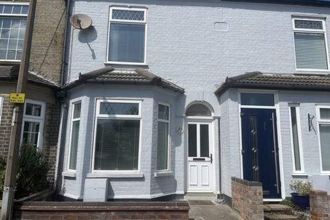 3 bedroom terraced house to rent, Lowestoft, Oulton Broad