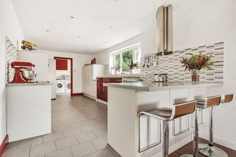 Firslee Dorking Road, Warnham, Horsham, RH12 3RZ