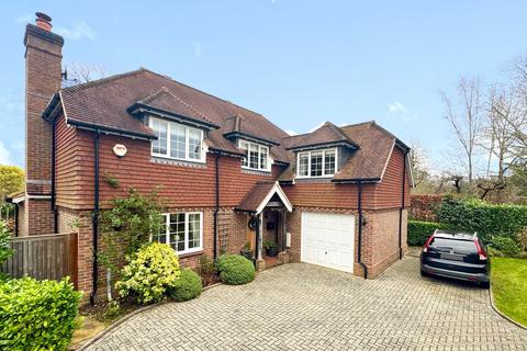 4 bedroom detached house for sale, Plaistow Road, Billingshurst RH14