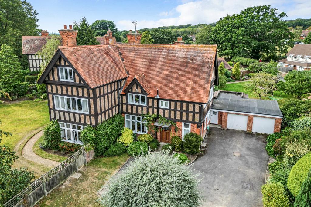 Warnham, Horsham RH12 6 bed detached house for sale £1,375,000