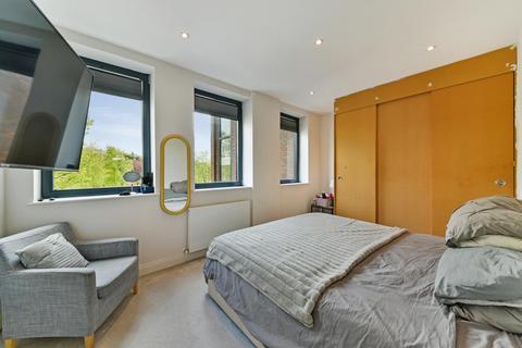 1 bedroom flat for sale, John Busch House, London Road, Isleworth, TW7