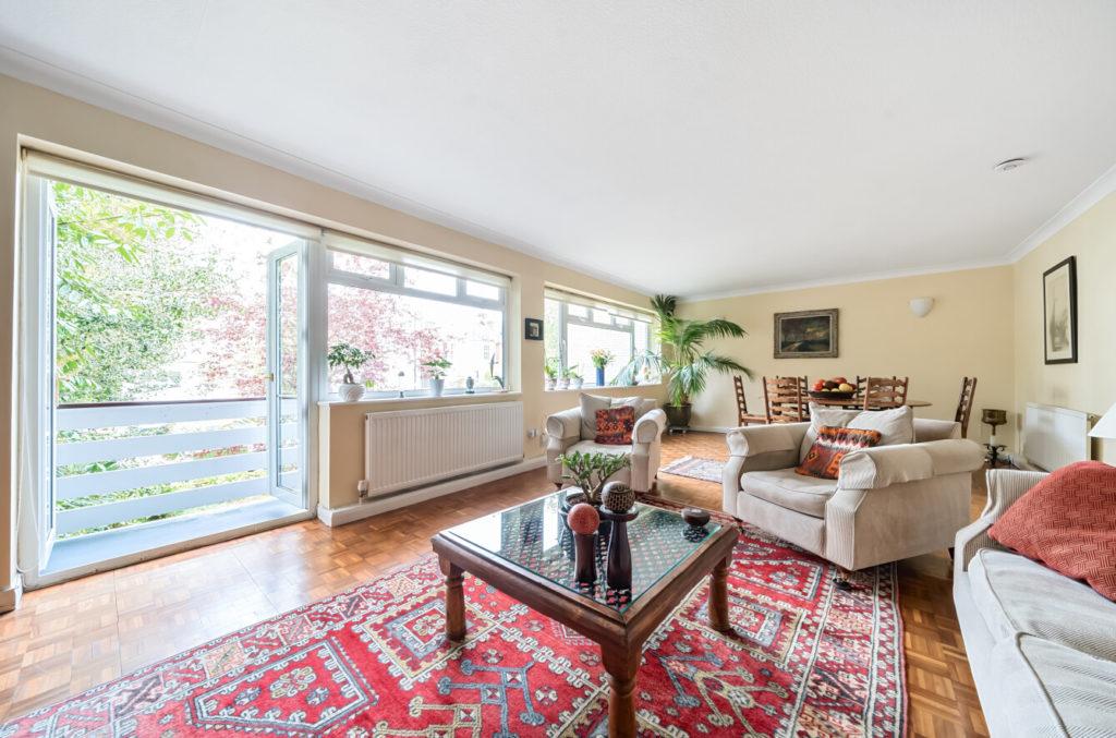 Anne Mount, Madeley Road, Ealing W5 2 bed flat for sale £800,000