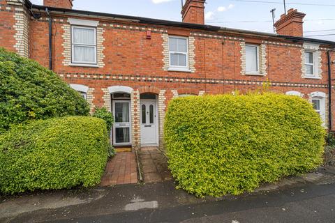 2 bedroom terraced house to rent, Norton Road, Reading, RG1