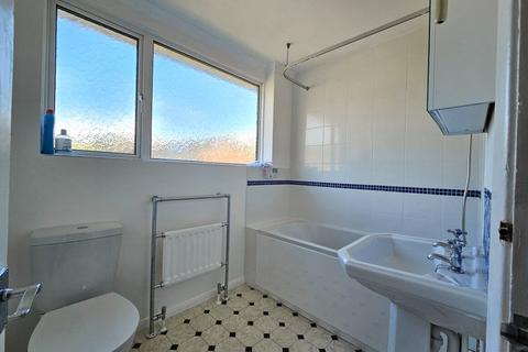 4 bedroom house to rent, Chiltern Close, Shoreham BN43