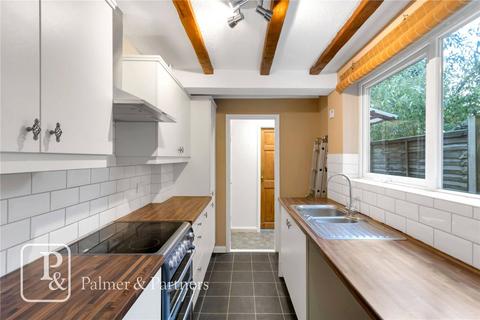 2 bedroom terraced house to rent, Wickham Road, Colchester, Essex, CO3
