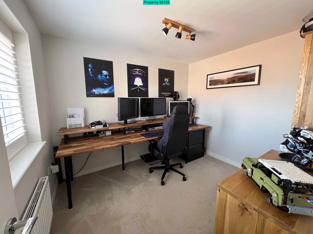 Bedroom 3 / Office