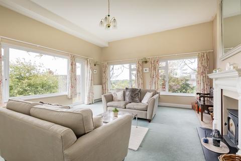 38 Court View, Wick, Bristol, BS30 5QP
