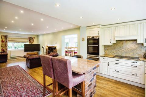 5 bedroom detached house for sale, Church Lane, Chester CH3