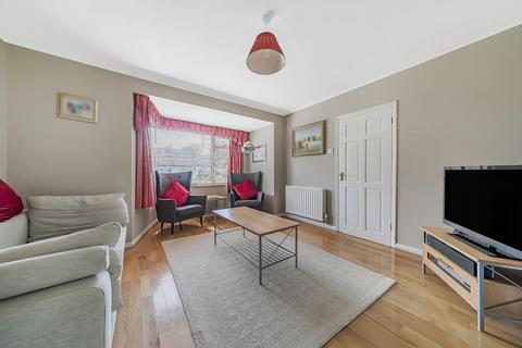 40 Springfield Gardens, Bromley, BR1 2LZ