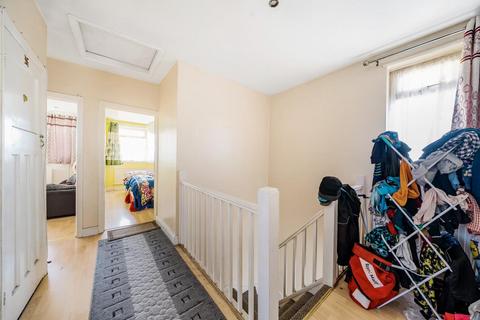 2 bedroom maisonette for sale, Harrow,  Middlesex,  HA3