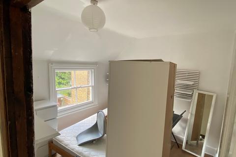 2 bedroom flat to rent, Agamemnon Road, London NW6