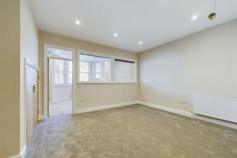1 bedroom ground floor flat to rent, The Drive, Hove, BN3 3PE