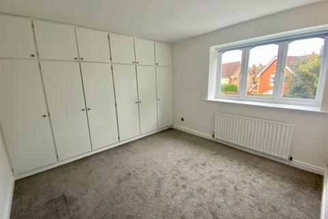53 Beck Lane, Collingham, Wetherby, LS22 5BW
