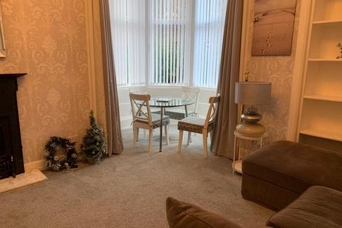 2 bedroom apartment to rent, Lawrence Street, Glasgow G11