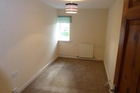 2 bedroom flat to rent, Llanstephan Road, Johnstown, Carmarthen