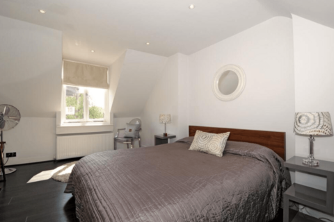 4 bedroom terraced house to rent, Mill Lane, West Hampstead, NW6