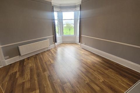 2 bedroom flat to rent, Magdalen Yard Road, West End, Dundee, DD2