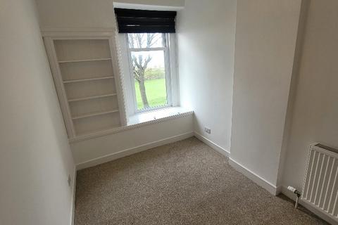 2 bedroom flat to rent, Magdalen Yard Road, West End, Dundee, DD2