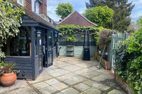 Property for sale, Market Square, Amersham, Buckinghamshire, HP7