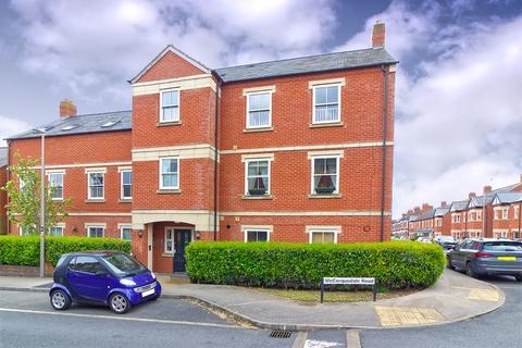 2 bedroom apartment to rent, WOLVERTON - 2 Bed, 2 bath penthouse apartment within easy walk of station!