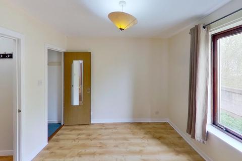 1 bedroom flat to rent, Dalgety Road, Edinburgh, EH7
