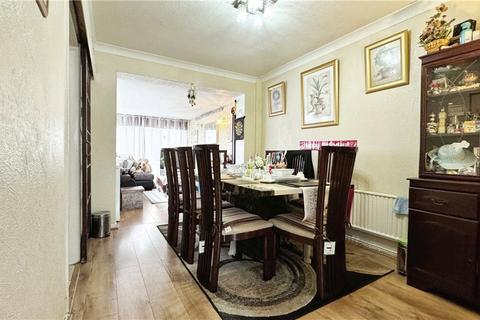 4 bedroom semi-detached house for sale, Forris Avenue, Hayes
