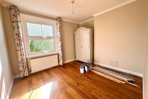 2 bedroom flat to rent, Windsor Road, Ealing, W5