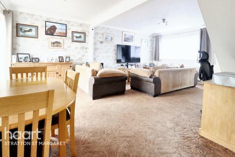 1 Bronte Close, Swindon, SN3 6JL