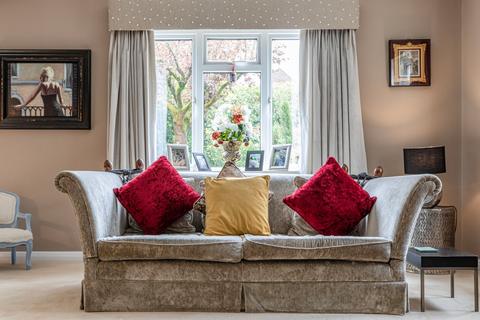 Merrywood Ridgway, Pyrford, Woking, GU22 8PW
