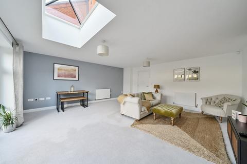 4 bedroom semi-detached house for sale, Morse Road, Winchester, Hampshire, SO22