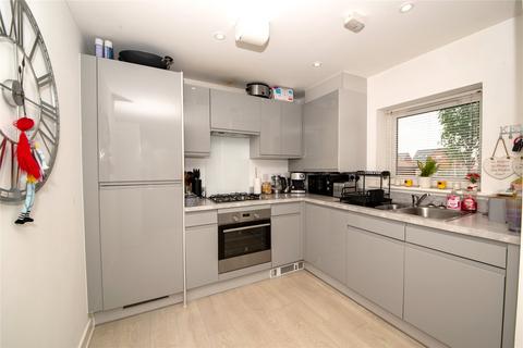 1 bedroom apartment for sale, Webster Close, Jennett's Park, RG12