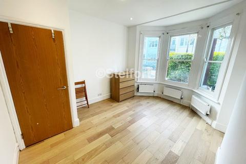2 bedroom flat to rent, Kimberley Gardens, London N4