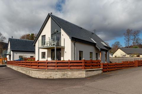 4 bedroom detached house for sale, 10 Lodge Park, Fort William Road, Newtonmore, PH20 1AB