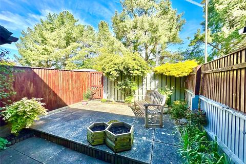 38 Bramble Walk, Lymington, SO41 9LW