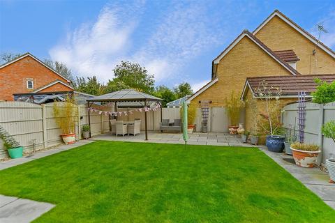 4 bedroom detached house for sale, Recreation Way, Sittingbourne, Kent