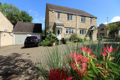 3 bedroom semi-detached house for sale, Insall Road, Chipping Norton OX7