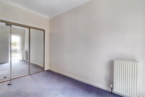 27 Ballagan Place, Milngavie, Glasgow, G62 7RQ