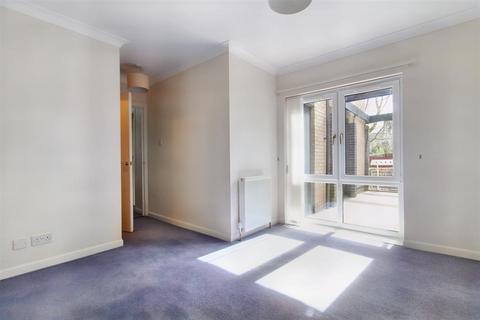27 Ballagan Place, Milngavie, Glasgow, G62 7RQ