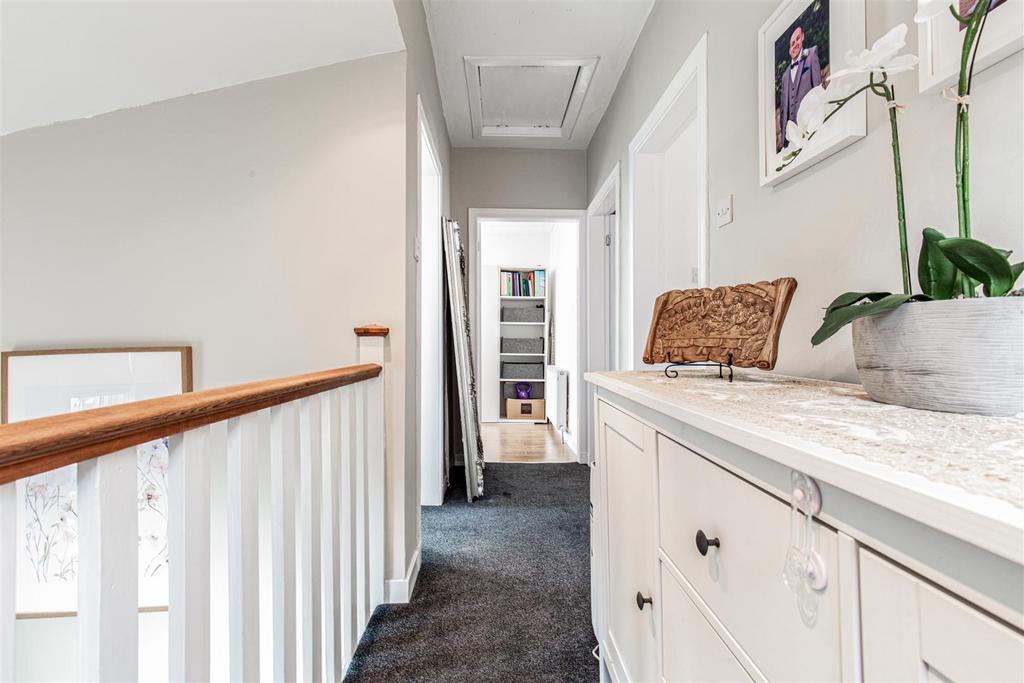 27-16 Glebe Street 2