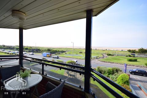 2 bedroom apartment for sale, Windward House, 73 South Promenade, Lytham St Annes, FY8 1LZ