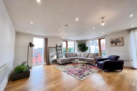 2 bedroom flat for sale, Chapel Street, Vimto Gardens, M3