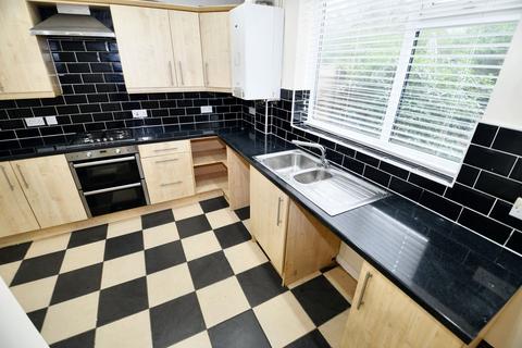 2 bedroom end of terrace house for sale, Vicarage Close, Salford, M6