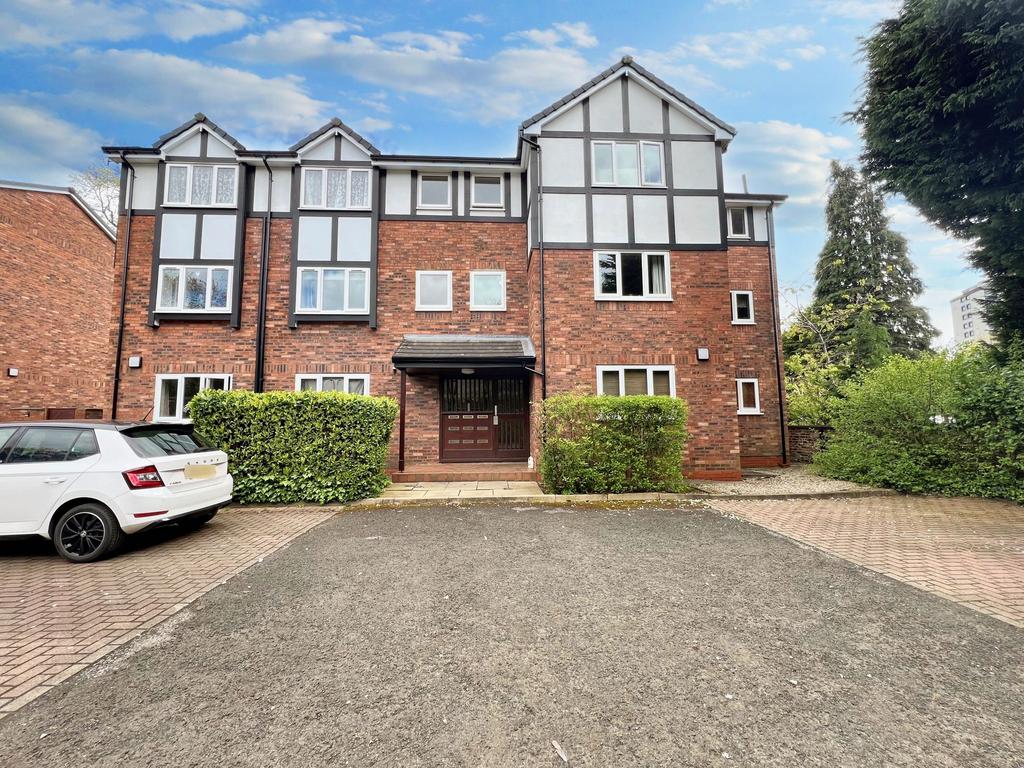 Cranford House, Half Edge Lane, Ellesmere Park, M30 2 bed ground floor