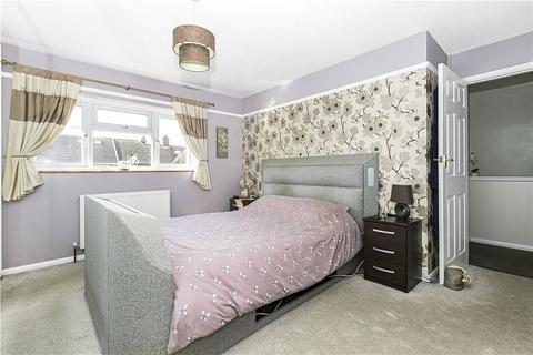 89 Bishops Way, Egham, TW20 8EL