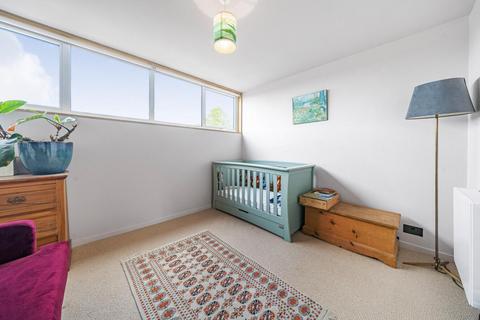 93 Blenheim Gardens, London, SW2 5DA