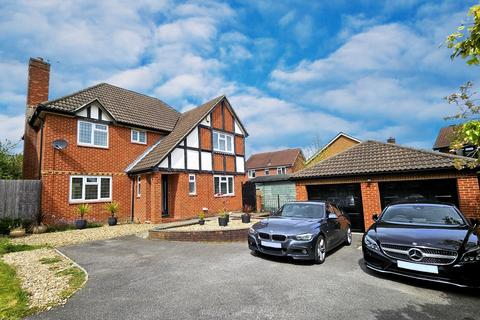 4 bedroom detached house for sale, Hedge End, Southampton