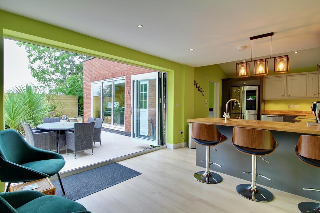 Dining or Snug Area - Reverse View Gus Critchlow E