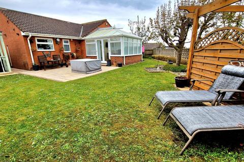 12 Rectors Close, Brean, Burnham-on-sea, TA8 2RY
